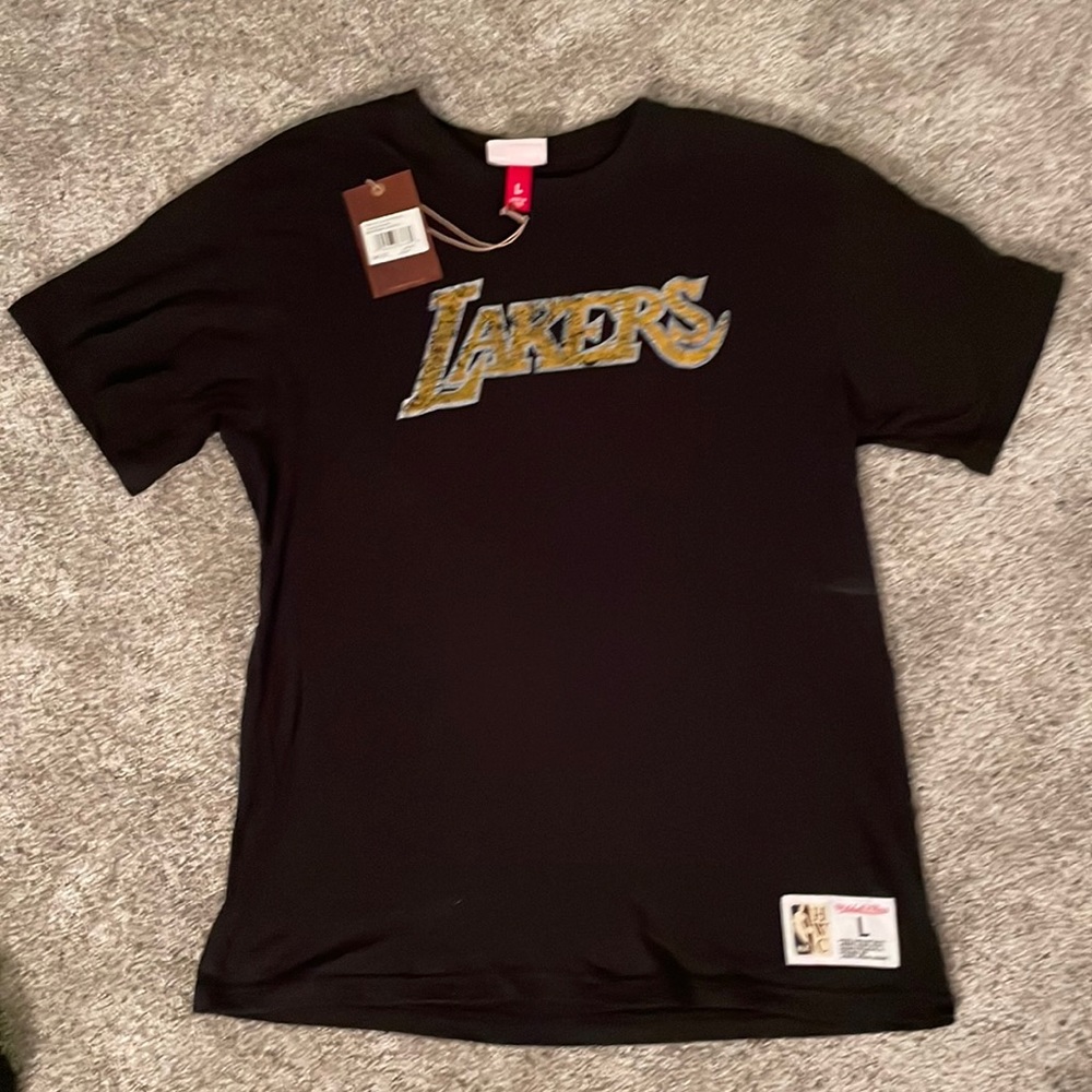 NWT Mitchell & Ness Laker Black T-shirt, Size L
